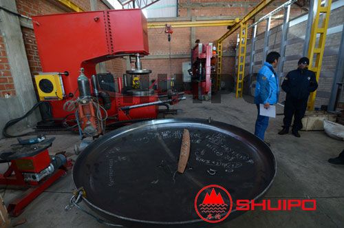 利維亞客戶壓鼓、旋壓設(shè)備